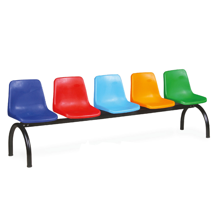 Ghế có tựa đa dạng màu sắc, phù hợp với các trung tâm sinh hoạt của các bé.