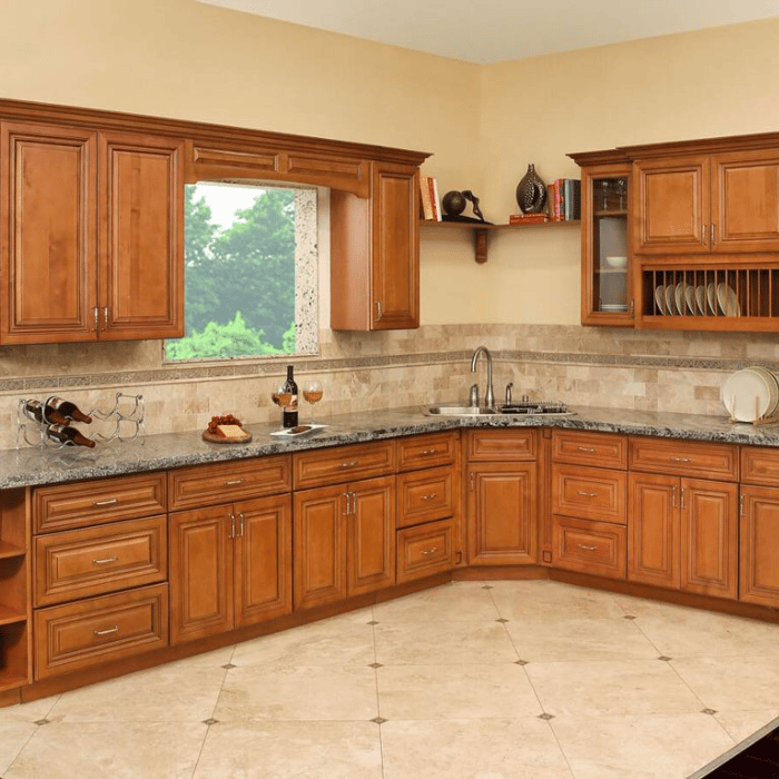 Tủ bếp gỗ là vật nội thất đặc biệt của phòng bếp
