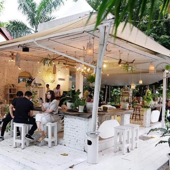 Kinh nghiệm chọn bàn ghế quán cafe Đà Nẵng ngoài trời 